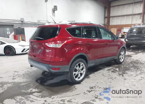 2013 Ford Escape Titanium z USA, uszkodzony, nr VIN 1FMCU9J95DUD31573